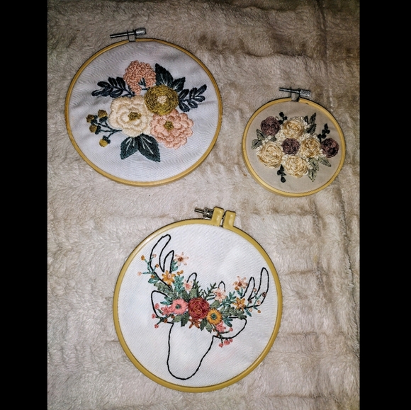 πΉ Hand Embroidered "Thorns Glisten Where You've Never Seen" - Picture 6 of 14